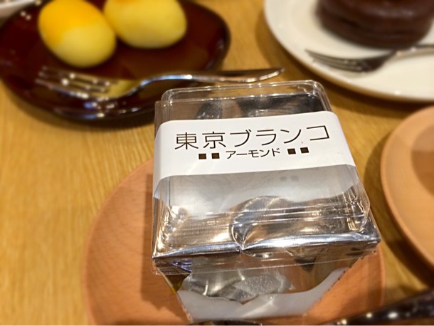 東京ブランコ（アーモンド）