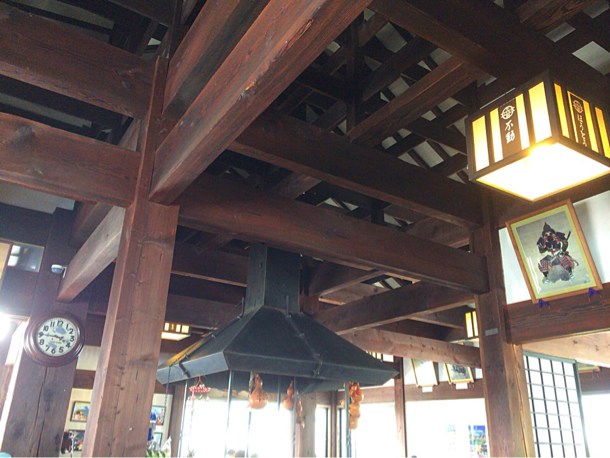 ほうとう不動店内