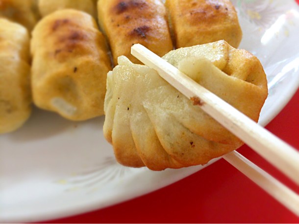 焼き餃子の裏側