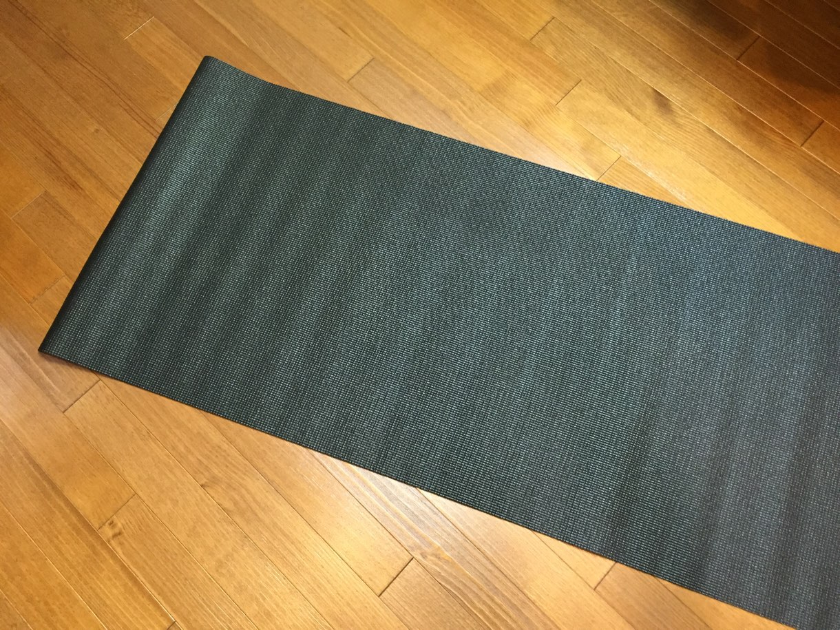 [Å] はじめてのヨガマット 体幹とストレッチ用に買った「inFIT YKB350」を選んだ理由と感想をご紹介！ 