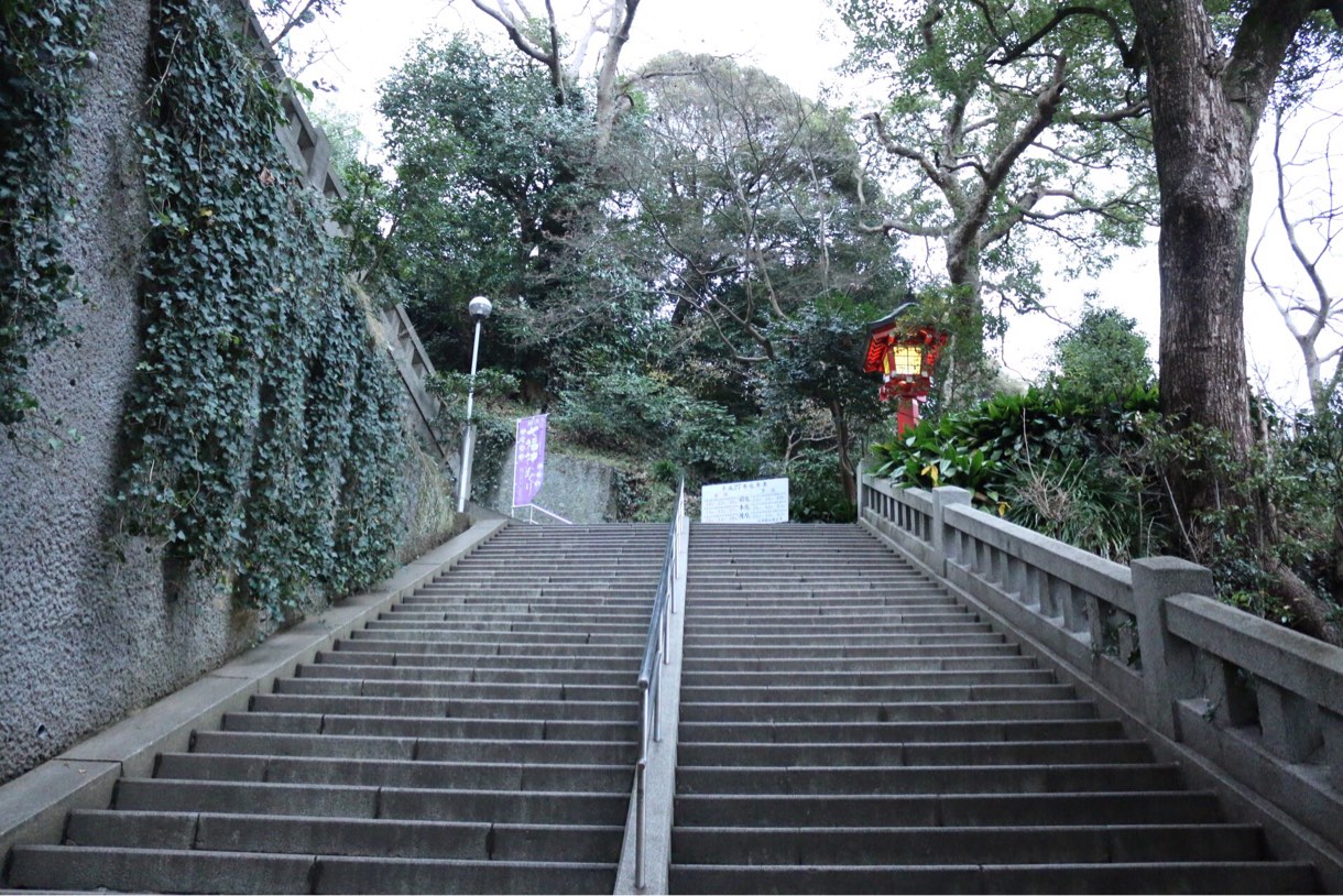 急な階段