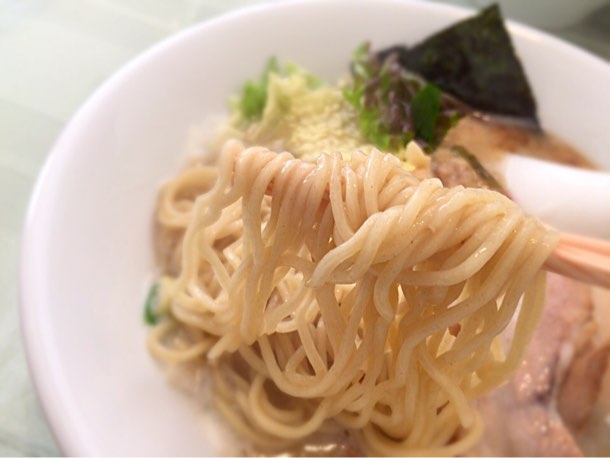 全粒粉を使った麺