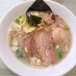 [Å] 町田でラーメン屋に迷ったらココがおすすめ！「胡心房」の女性に優しい1杯に大満足