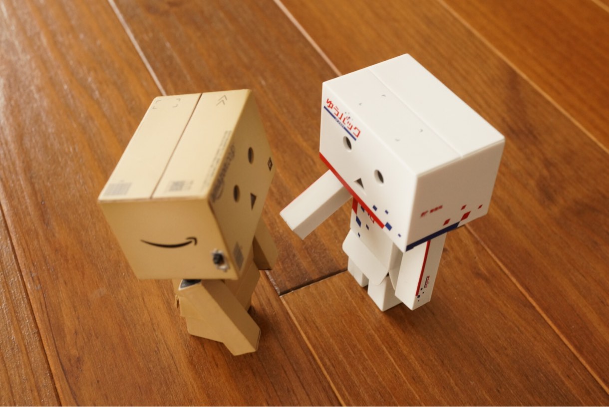 談笑する場面もあったり