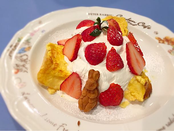 モペットの苺フレンチトースト