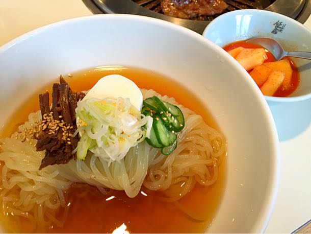 盛岡冷麺 900円