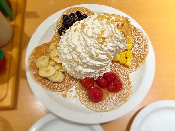 フルーツパンケーキサンプラー フルーツ4種類