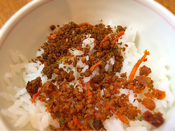 世界のふりかけ ご飯にかけてみた