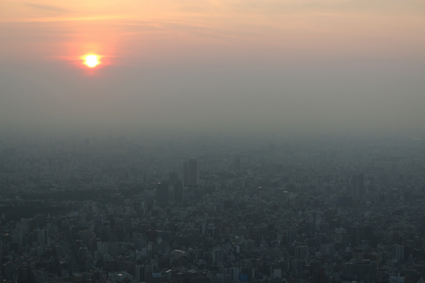 東京スカイツリーで夕方・夜の大都会の写真を撮ってきた