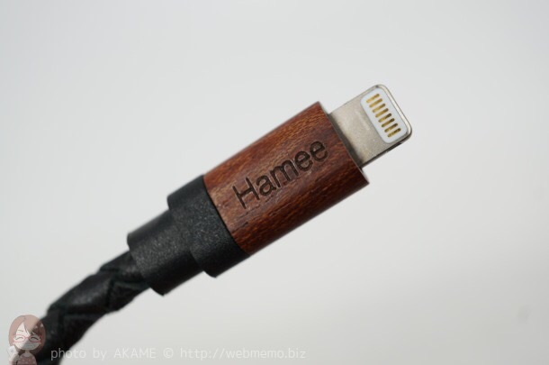 Hamee 天然木を使用した「Lightningケーブル」