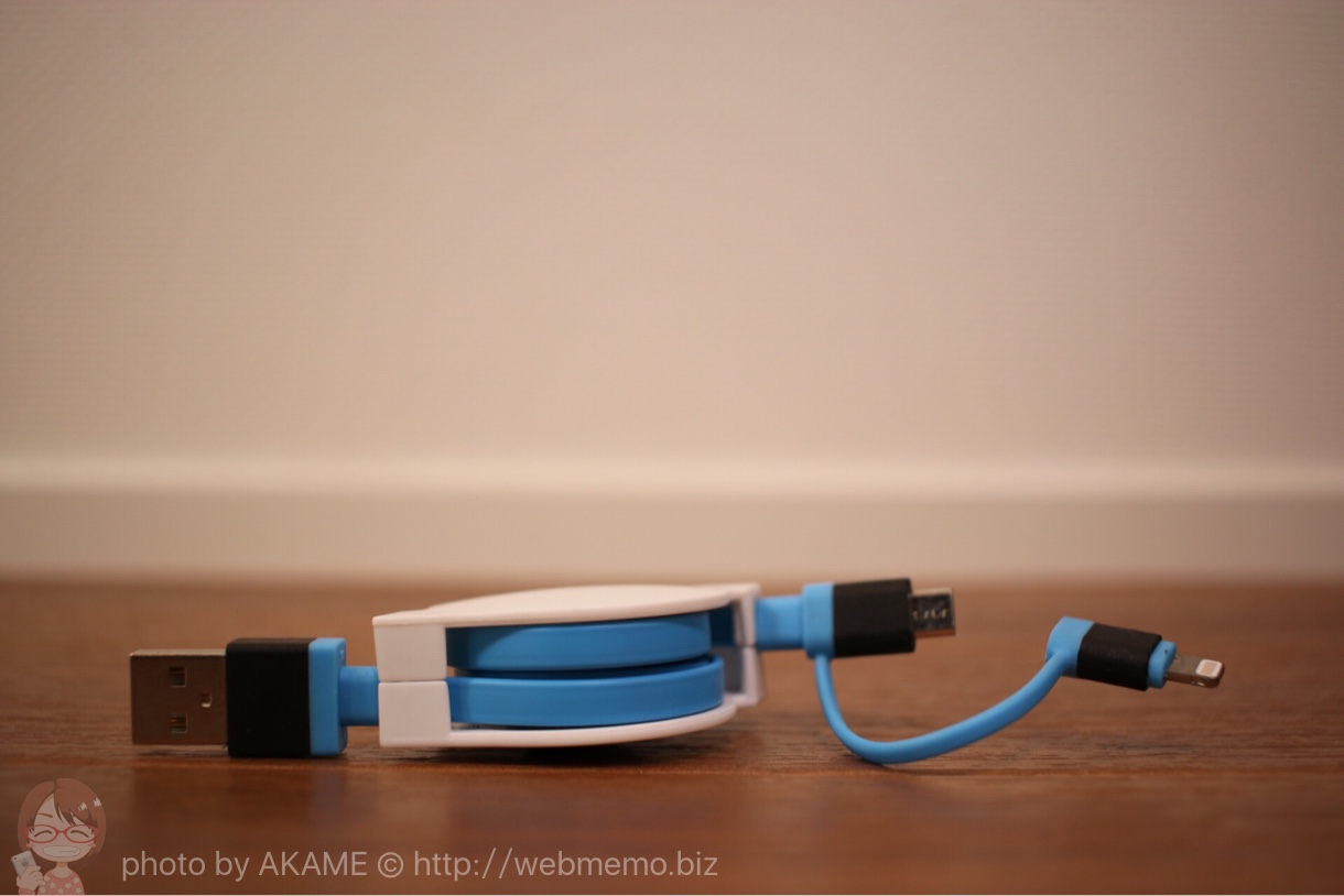 cheero 2in1 Retractable USB Cable with Lightning & micro USB 横から見た形