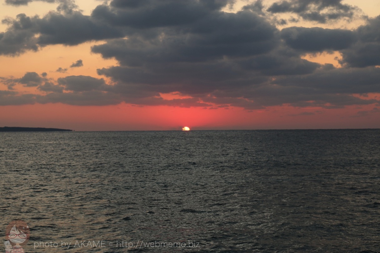 1日の終わりを告げる夕日