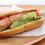 [Å] 福生駅 大多摩ハム製ソーセージを使用した「クラウドナインベーカリー」の福生ドッグ