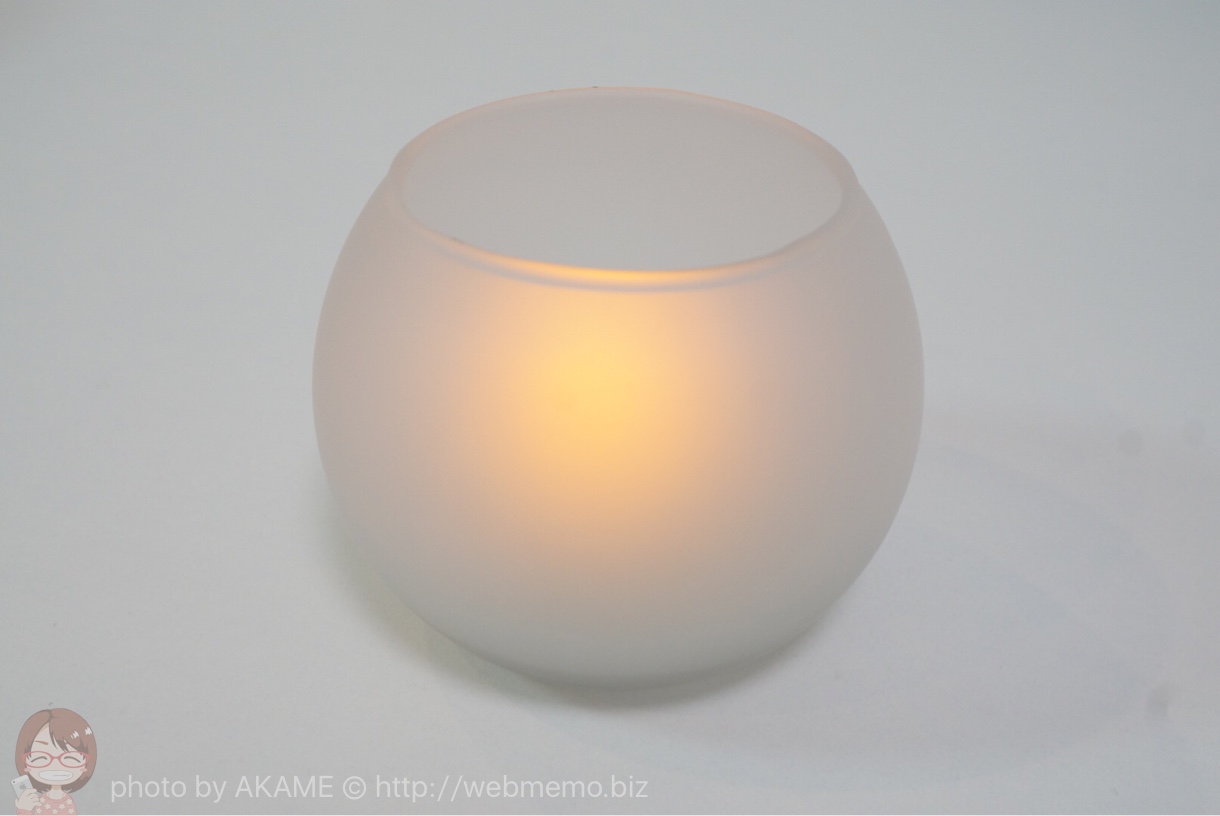 LEDキャンドル 明るい場所での点灯の様子