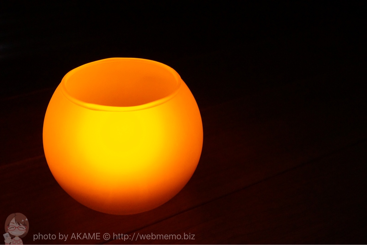 LEDキャンドル 暗い場所での点灯の様子