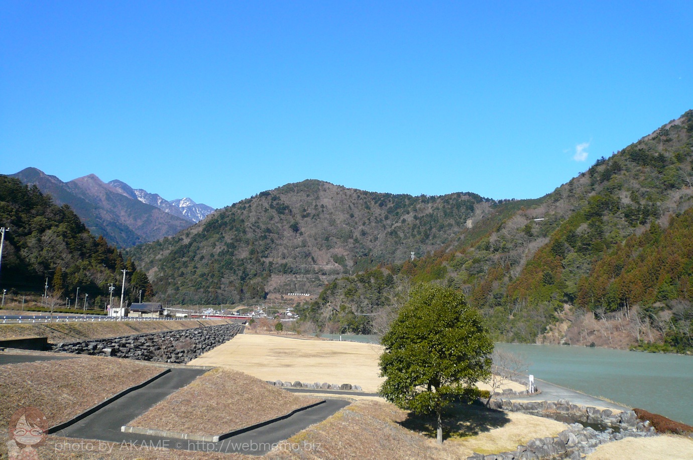 南アルプス接岨大吊橋から見た景色