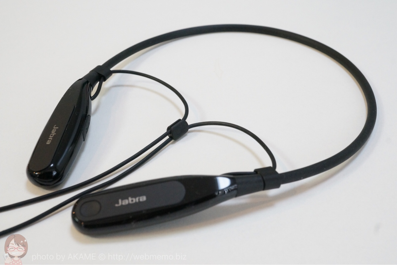 JABRA HALO FUSION コードを繋いだ様子