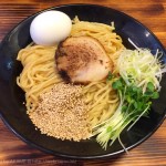 [Å] ラーメン「のとやま」のダシ注射式玉子は一口推奨！飛び出す旨味に要注意
