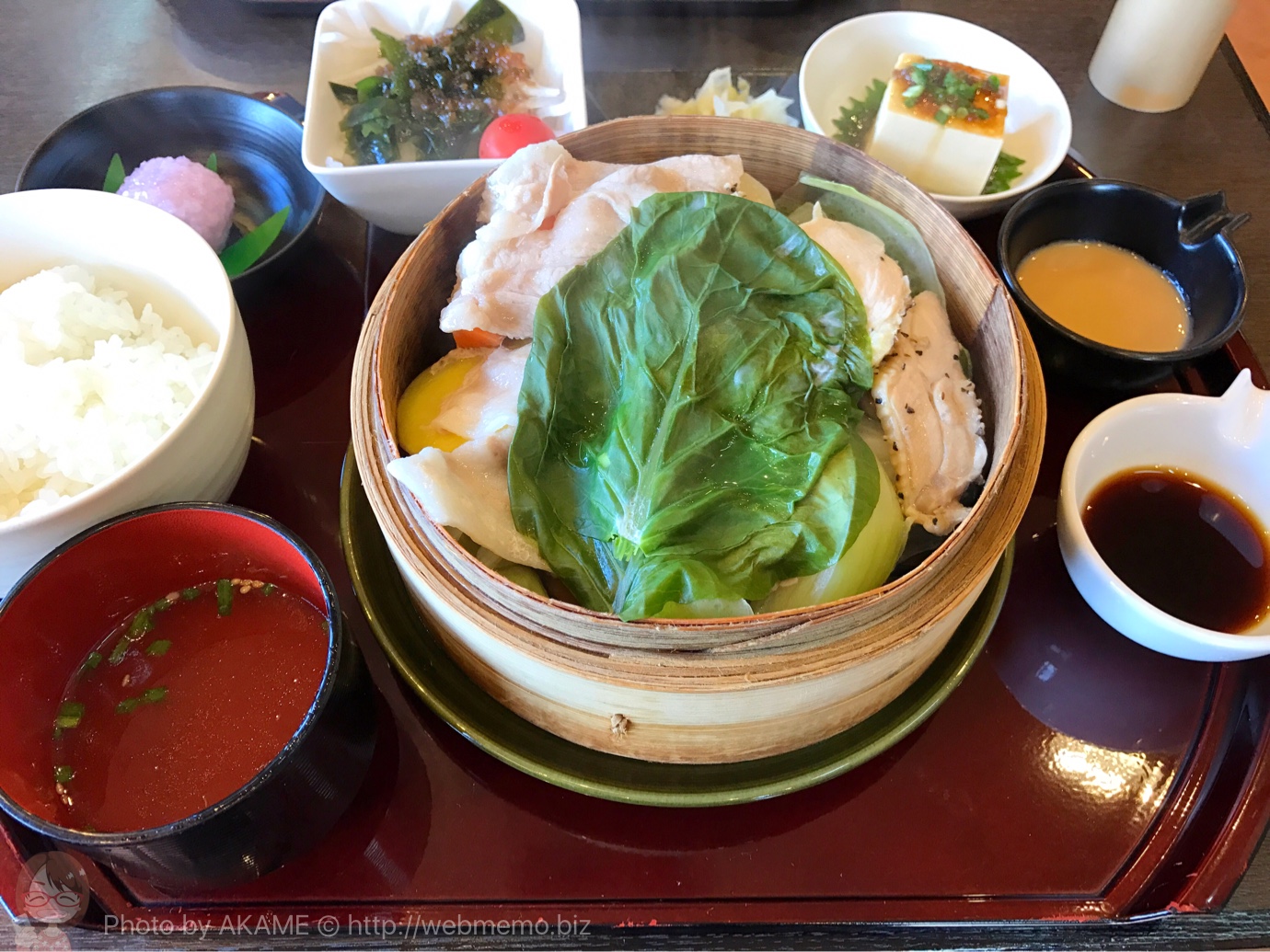箱根・芦ノ湖「明か蔵」でセイロ蒸しを堪能！お洒落なランチで旅行気分が高まる