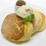 [Å] 幸せのパンケーキ 表参道店は開店前に到着して大正解！人気衰えずあっという間に行列に…