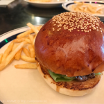[Å] 明治神宮前・原宿のザ グレートバーガーでアメリカンランチ！異国気分で大満足