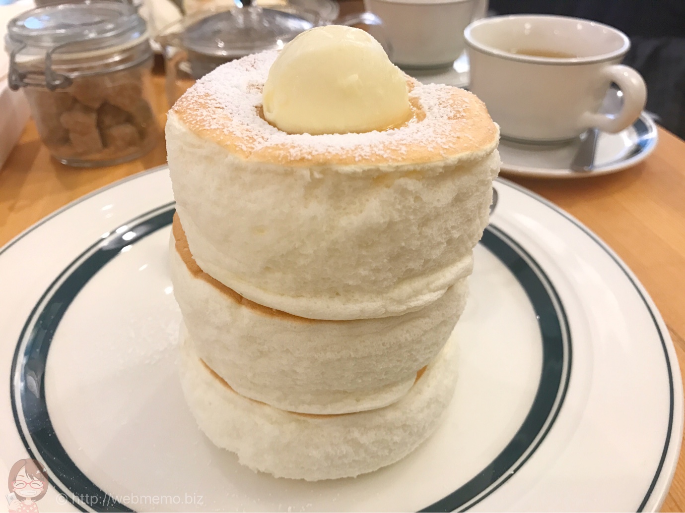 自由が丘「グラム」の時間限定プレミアムパンケーキを1時間半待って超ぷるっぷるを初体験!