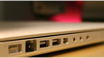 [Å] Macクラムシェルモード中はこれ使ってMacBookAirの熱を放出することにした