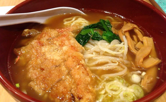 [Å] パーコー麺うまい！肉で有名「万世」だけど拉麺店（渋谷）で食べてきた！