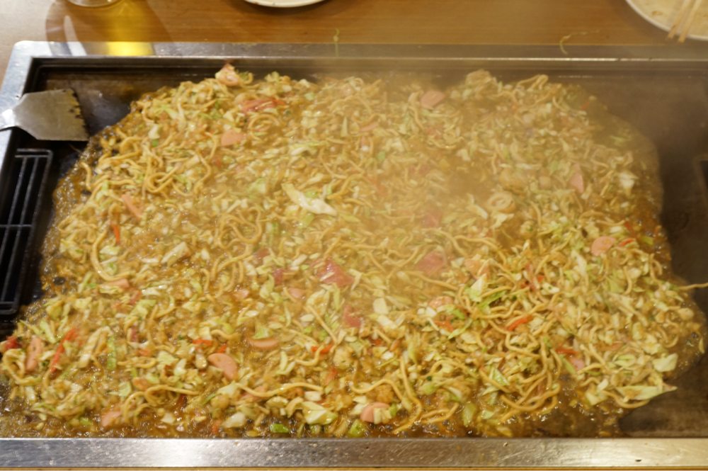 鉄板一面もんじゃ焼き