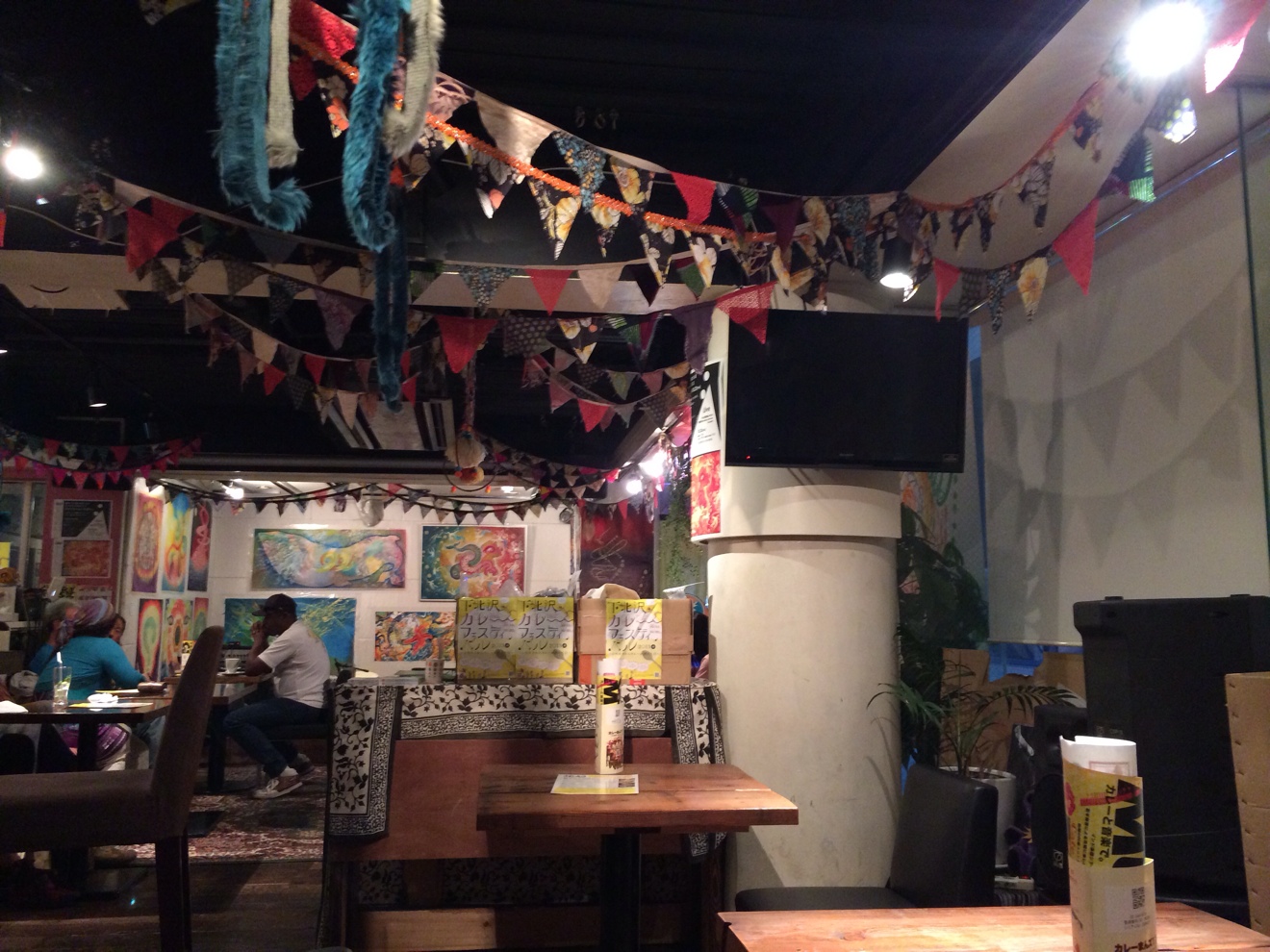 Cafe KIKC店内