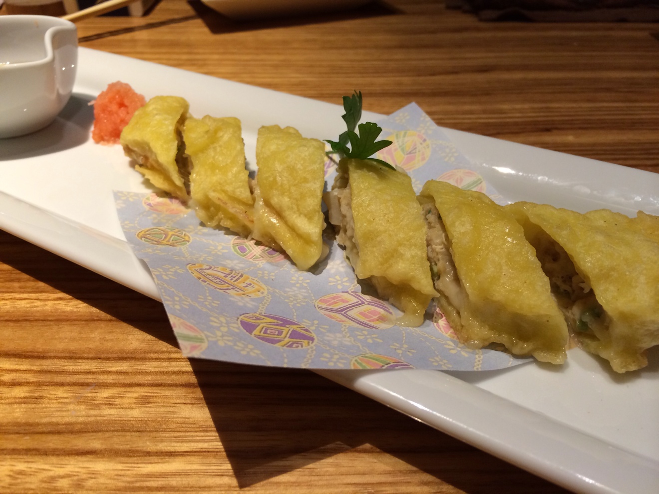 なんこつ入りつくねの湯葉チーズ揚げ