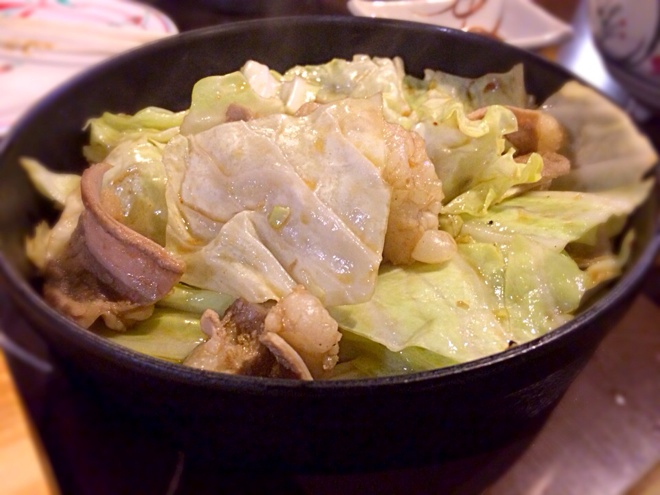 ホルモン鉄板焼き