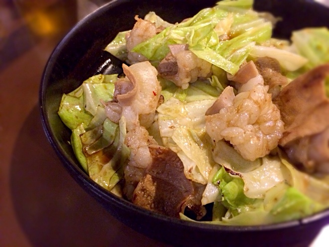 ホルモン鉄板焼き