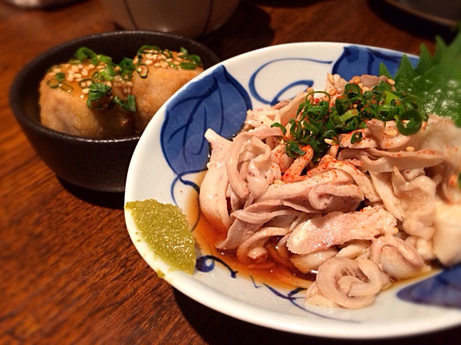 突き出しと酢もつ