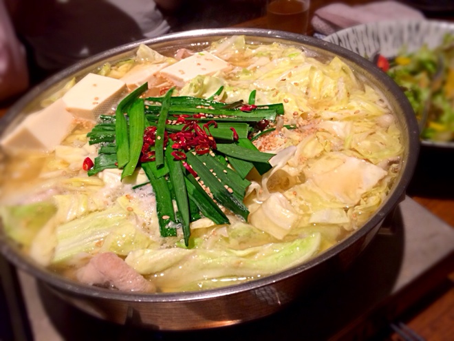 福岡の紅月で本場もつ鍋、美味しいもつ鍋、ぷりぷりもつ鍋いただきました!!