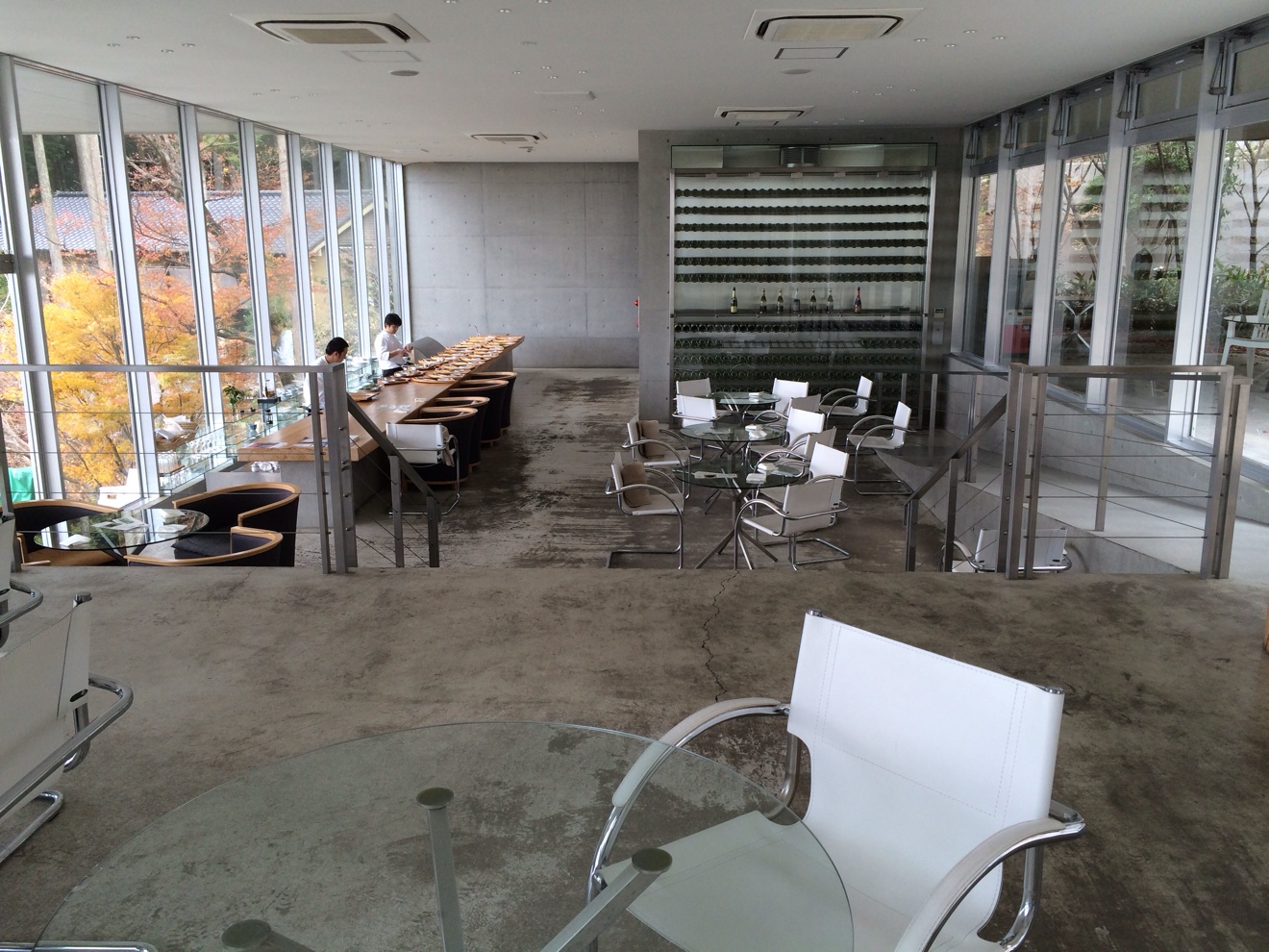 ラウンジのようなカフェ