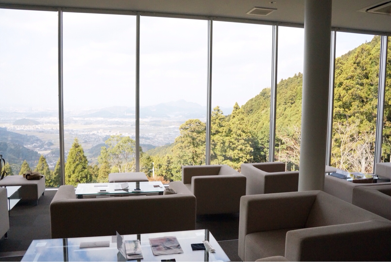 1度は行くべし絶景カフェ!!福岡の「わらび野」で贅沢極まりないティータイム!