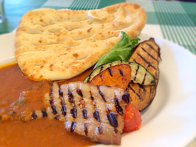 自家製ベーコンと野菜のグリルカレー