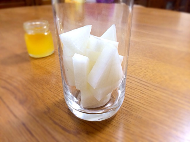 コップに大根