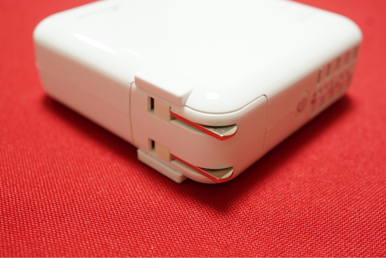 収納機能も備えているので持ち運びにも問題ありません。